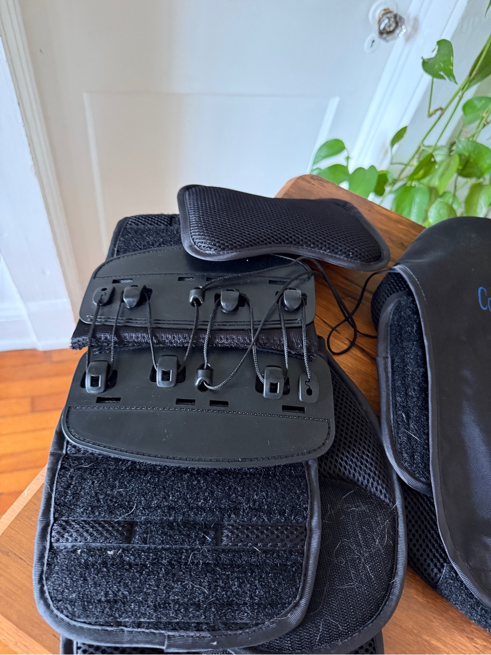 Comfortland Black Back Brace Support - Picture 2 of 9